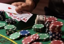How Tilt Affects Online Blackjack Decisions